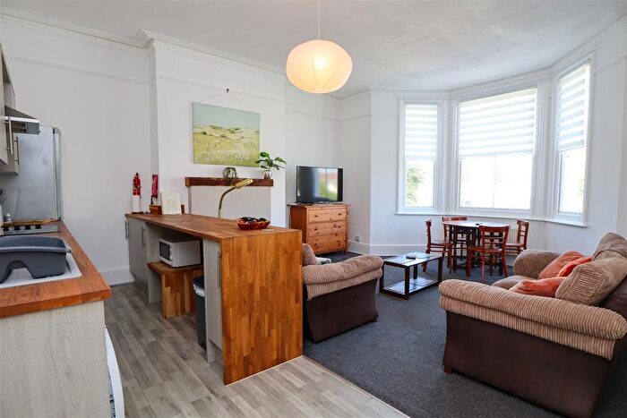 2 Bedroom Flat For Sale In Pevensey Road, St Leonards-On-Sea, TN38