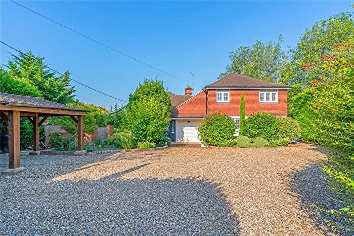 4 Bedroom Detached House For Sale In Fern Lane, Marlow, Buckinghamshire, SL7