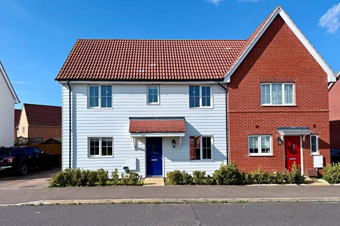 3 Bedroom Semi Detached House For Sale In Larch Way, Red Lodge, Bury St. Edmunds, IP28