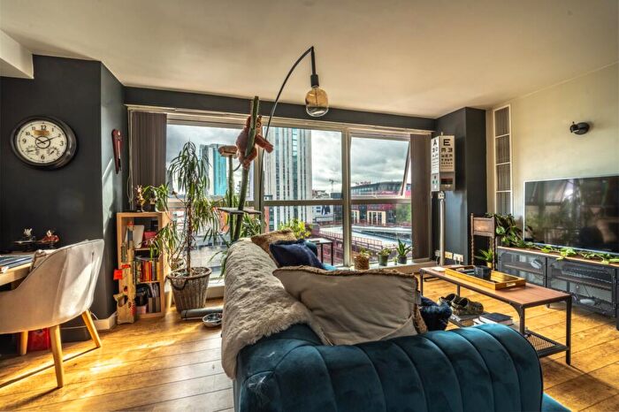 2 Bedroom Flat For Sale In Paradise Street, Birmingham, West Midlands, B1