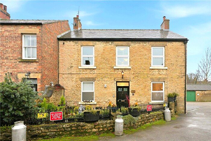 5 Bedroom Link Detached House For Sale In College Lane, Masham, Ripon, North Yorkshire, HG4