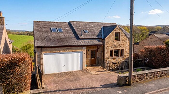 4 Bedroom Detached House For Sale In Tarn Moor Crescent, Skipton, North Yorkshire, BD23
