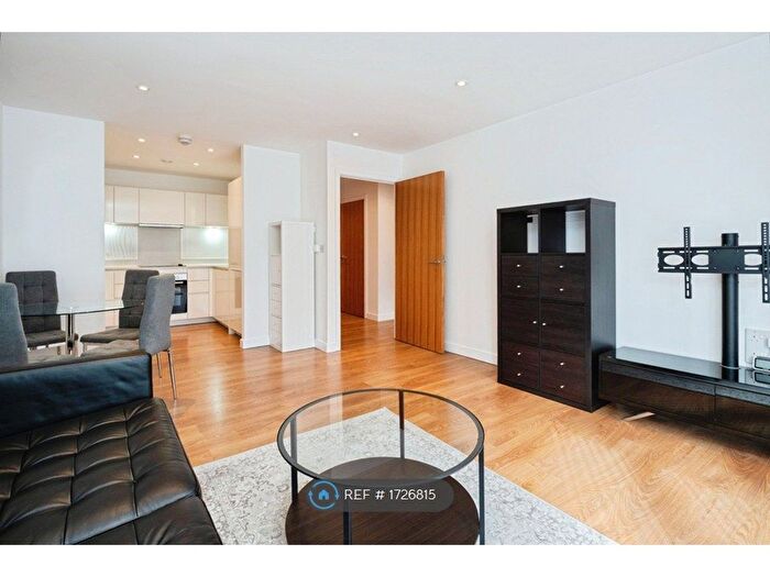 2 Bedroom Flat To Rent In Hudson House, London, E3