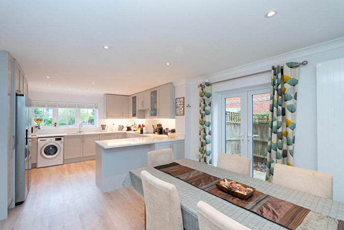 4 Bedroom End Of Terrace House For Sale In St Pauls Mews, Dorking, RH4