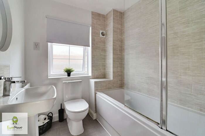 2 Bedroom Semi-Detached House For Sale In Dawes Way, Hednesford, Cannock, WS12