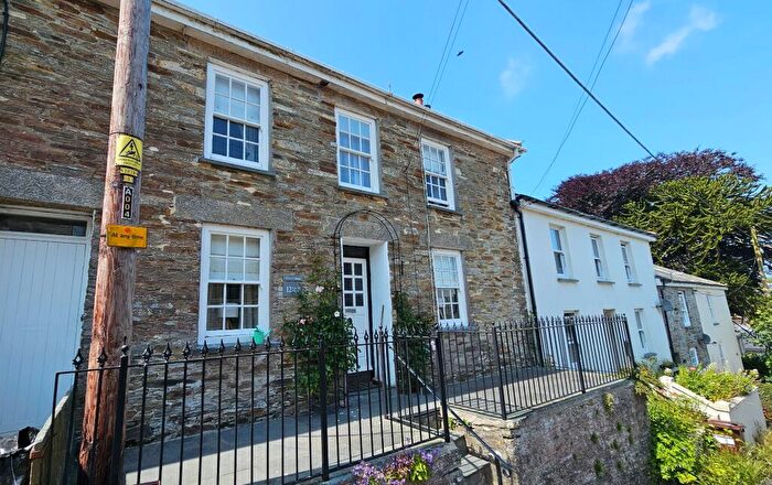 4 Bedroom Terraced House For Sale In Chapel Street, Camelford, PL32