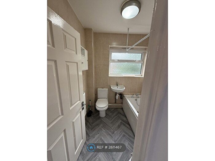 1 Bedroom Flat To Rent In Thornside Walk, Liverpool, L25