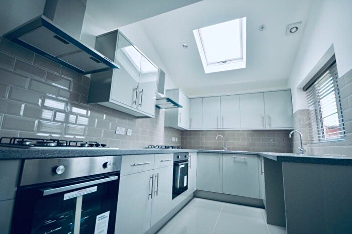 6 Bedroom House To Rent In Talton Road, Liverpool, L15