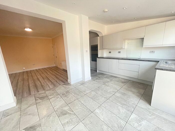 4 Bedroom Terraced House To Rent In Treswell Road, Dagenham, RM9