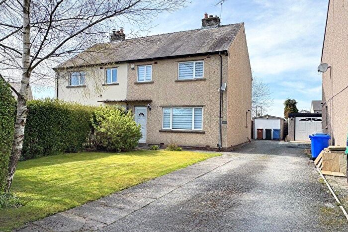 3 Bedroom Semi-Detached House For Sale In Park Crescent, Hellifield, BD23