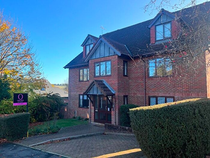 2 Bedroom Flat For Sale In Park View Court, Park View Road, Berkhamsted, Hertfordshire, HP4