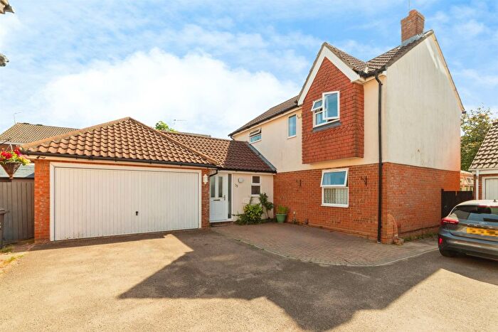 4 Bedroom Detached House For Sale In Hayfield, Chells Manor, Stevenage, SG2