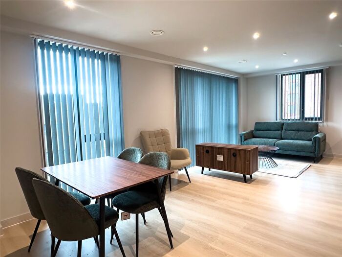 2 Bedroom Flat To Rent In Dutton Street, Manchester, M3