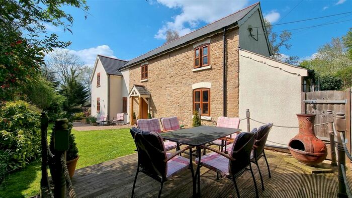4 Bedroom Detached House For Sale In Kilcot Hill, Ross Road, Kilcot, Newent, GL18