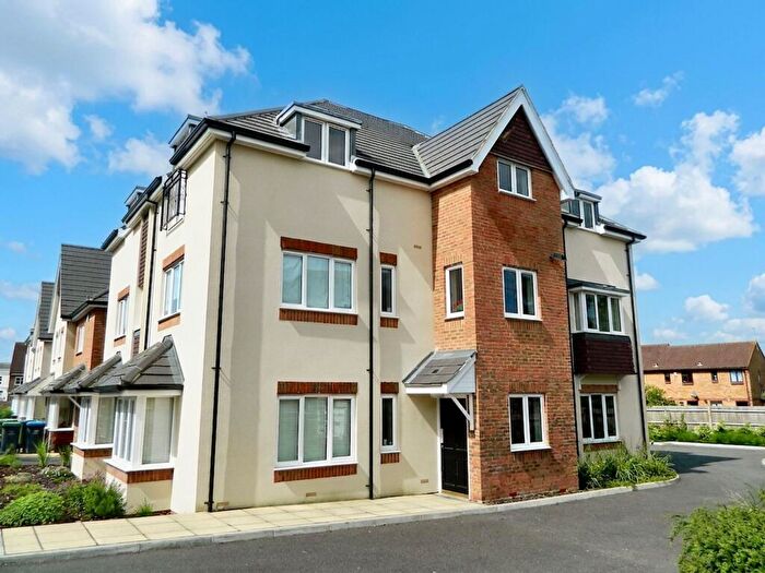2 Bedroom Apartment To Rent In Elm Grove, Horsham, RH13