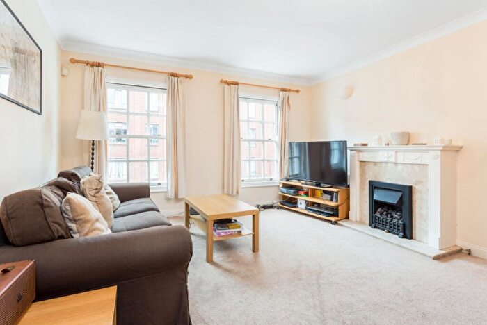1 Bedroom Apartment To Rent In Amwell Street London, EC1R