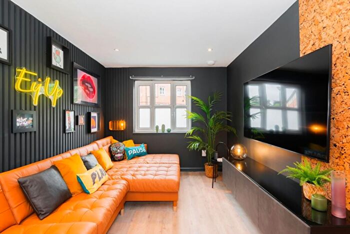 1 Bedroom House To Rent In Peveril Street, Nottingham, Nottinghamshire, NG7