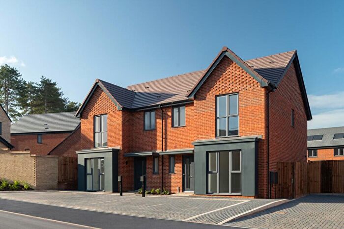 3 Bedroom Semi-Detached House For Sale In Wheldon Lane, Crowthorne, RG40