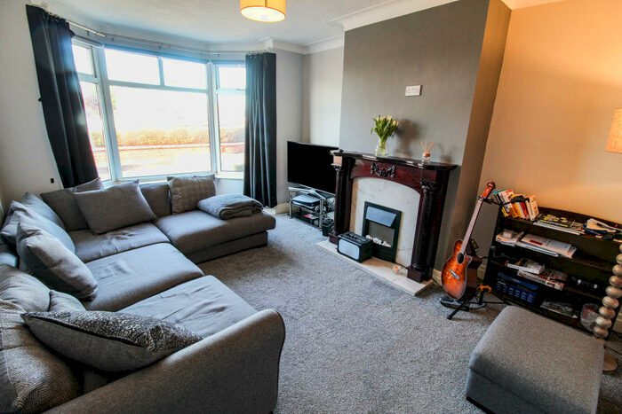 3 Bedroom Semi-Detached House To Rent In Chauncy Road, Manchester, M40