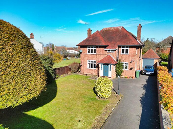 4 Bedroom Detached House To Rent In London Road, Loughton, MK5