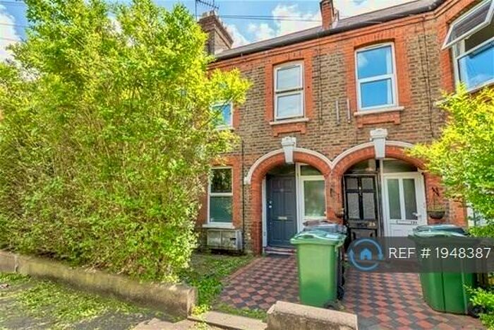 2 Bedroom Flat To Rent In Wetherden Street, London, E17