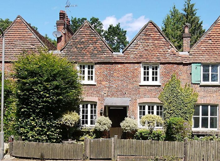 2 Bedroom Cottage To Rent In Main Road, Sundridge, Sevenoaks, TN14