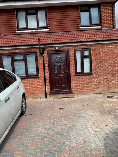 1 Bedroom Flat To Rent In Forest Road, Erith, Kent, DA8