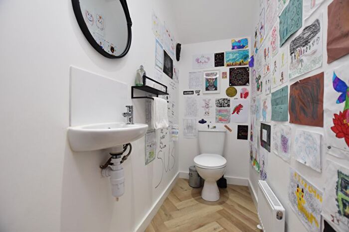 3 Bedroom Terraced House For Sale In Fox Close, Newquay, TR7