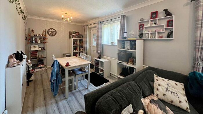 3 Bedroom Terraced House For Sale In Edgemere, Scunthorpe, DN15