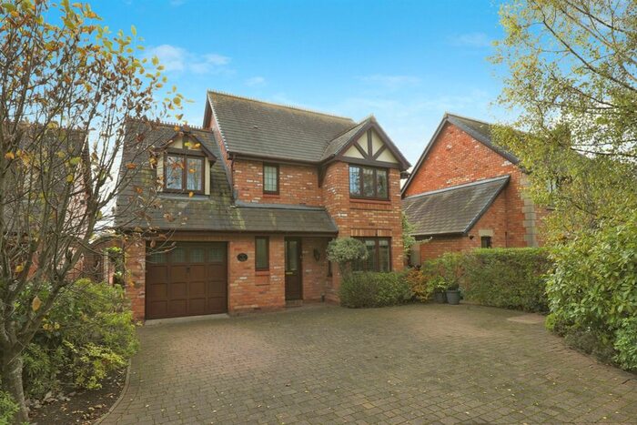 4 Bedroom Detached House For Sale In Hamilton Close, Powick, Worcester, WR2