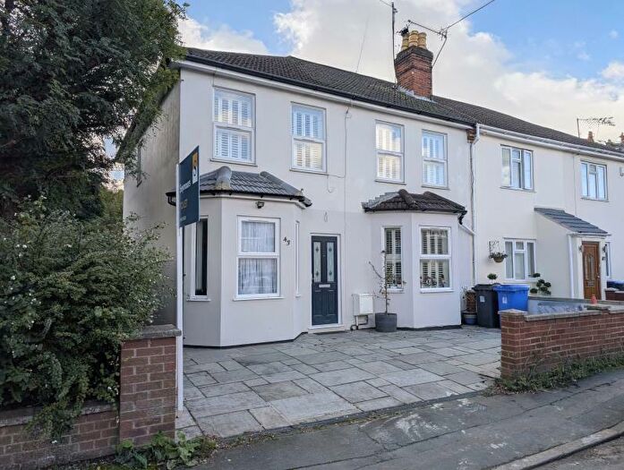 4 Bedroom Semi-Detached House To Rent In Horsell, Woking, Surrey, GU21