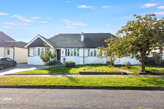3 Bedroom Bungalow For Sale In Sunstar Lane, Polegate, BN26
