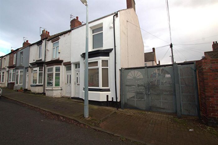 End Terrace House To Rent In Benedict Street, Middlesbrough, TS3