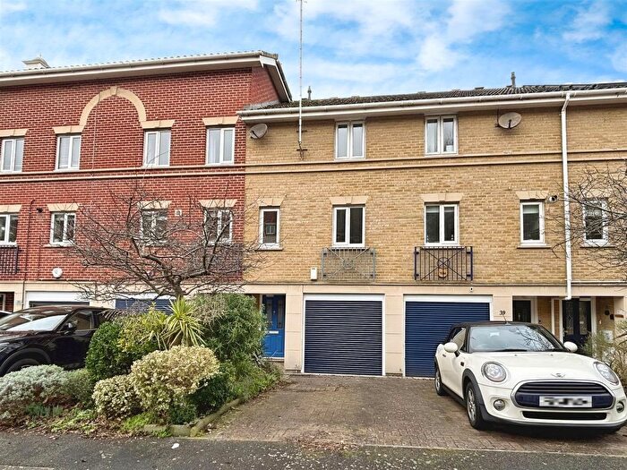 3 Bedroom Terraced House For Sale In Applecross Close, Borstal, Rochester, ME1