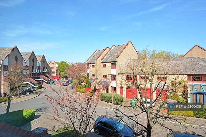 4 Bedroom Flat To Rent In Bywater Place, London, SE16