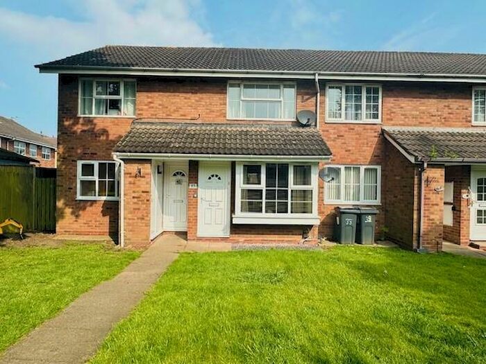 2 Bedroom Maisonette To Rent In Lyneham Gardens, Minworth, Sutton Coldfield, B76