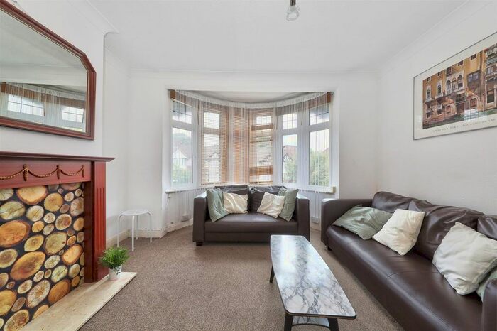 1 Bedroom Flat To Rent In Braemar Avenue, London, NW10