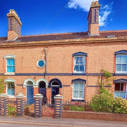3 Bedroom Terraced House For Sale In Church Street, Madeley, Telford, TF7