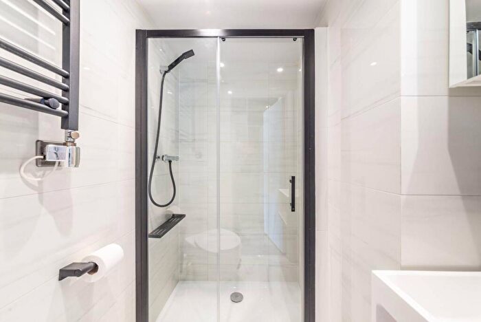 Studio To Rent In Oakley Square, Euston, London, NW1