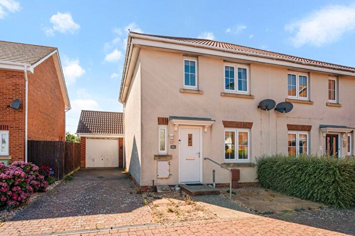 3 Bedroom Semi-Detached House For Sale In Middleton Close, Bracklesham Bay, West Sussex, PO20