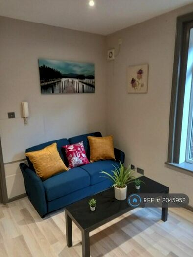 2 Bedroom Flat To Rent In London Road, Reading, RG1