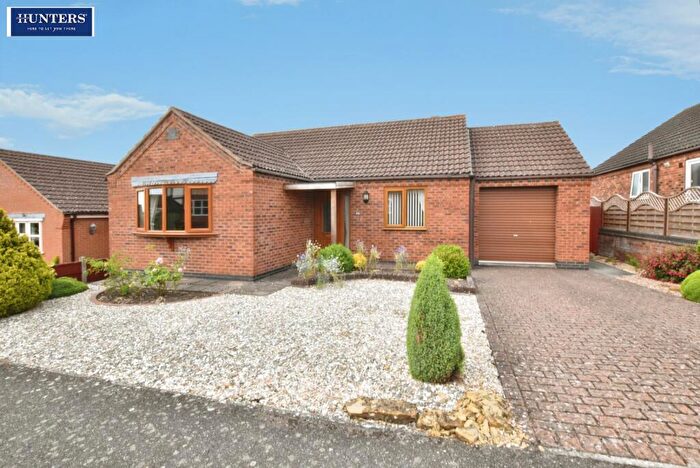 2 Bedroom Detached Bungalow For Sale In Elizabeth Close, Scotter, Gainsborough, DN21