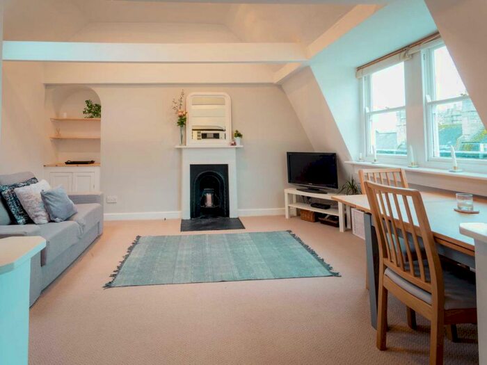 1 Bedroom Apartment To Rent In Russell Street, BA1