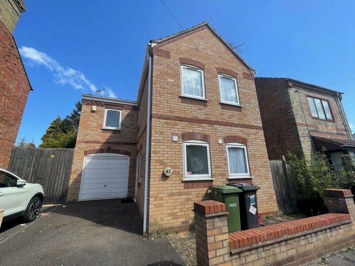 4 Bedroom Detached House To Rent In Gilpin Street, Peterborough, PE1
