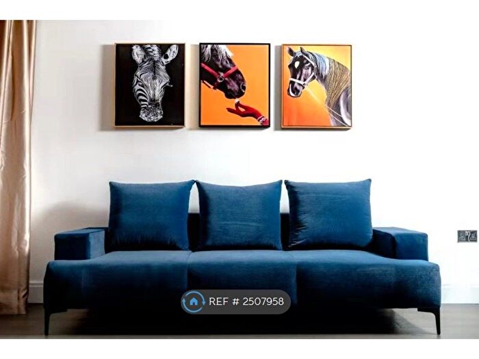 2 Bedroom Flat To Rent In Albert Embankment, London, SE1