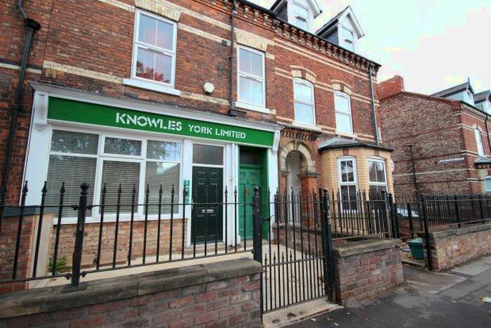 1 Bedroom Flat To Rent In Lawrence Street, York, YO10
