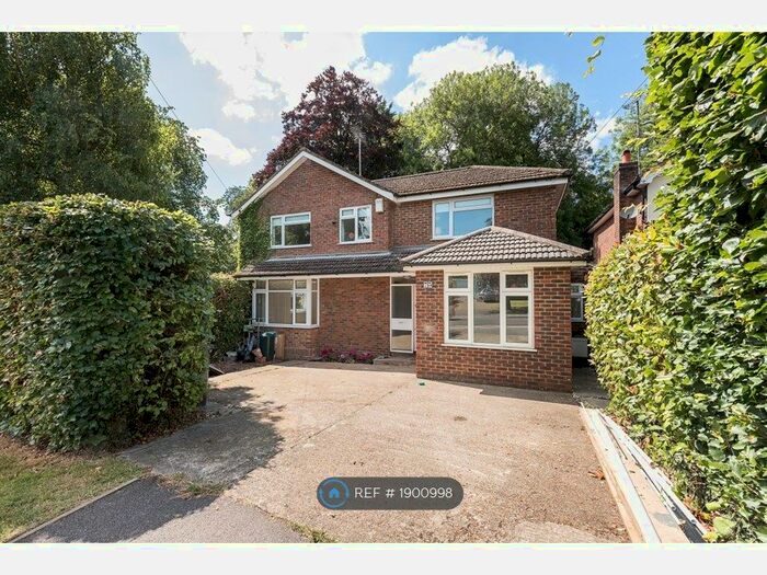 4 Bedroom Detached House To Rent In Wattleton Road, Beaconsfield, HP9