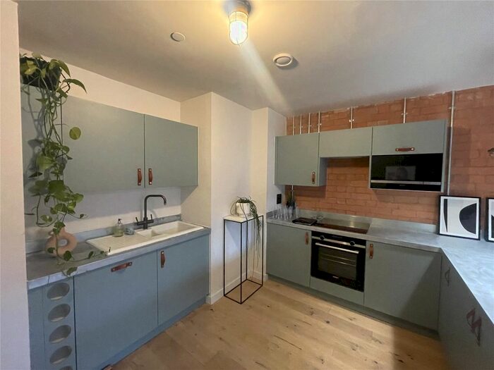 2 Bedroom Flat To Rent In Derwent House, Livery Street, Jewelley Quater, Birmingham, B3