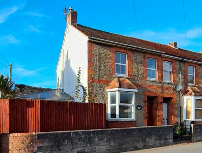 2 Bedroom End Of Terrace House To Rent In South Road Villas, Wincanton, BA9