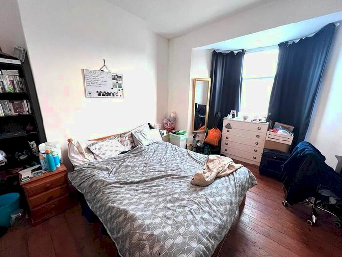 2 Bedroom Flat To Rent In Malvern Terrace, Brynmill, Swansea, SA2